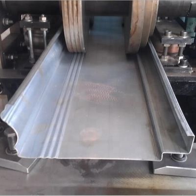 4.2 टी स्टील स्टड रोल बनाने की मशीन 30 मीटर / मिनट वेयरहाउस दरवाजा