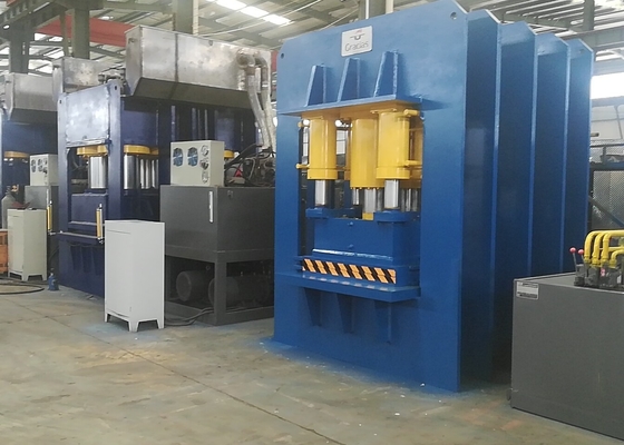 3000 टन हाइड्रोलिक स्टील दरवाजा एम्बॉसिंग मशीन 380V डबल एक्शन प्रेसिंग: