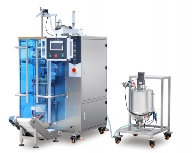 सर्वो मोटर के साथ सर्वो हीट सीलिंग फिलिंग पैकिंग मशीन 5.5kw Sus304 लिक्विड पैकेजिंग